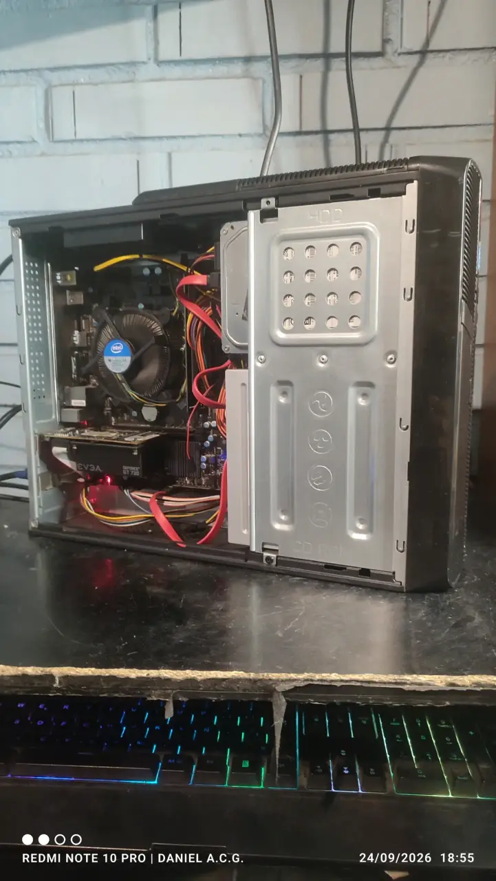 PC de Escritorio i3 6100 + nvidia GT 730 2gb - 4