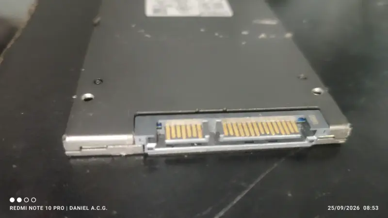Disco SSD Kingston 960GB en buen estado - 2
