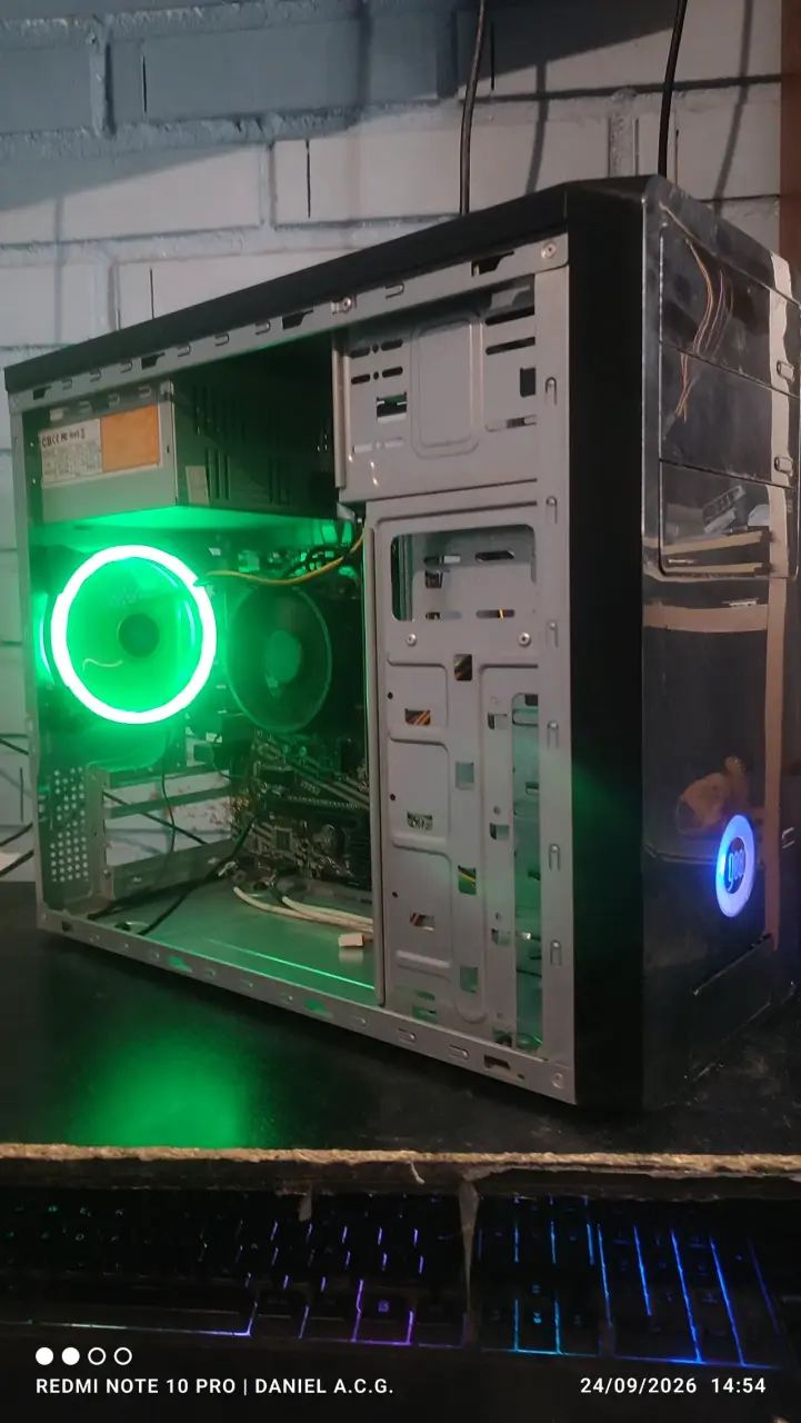 Torre PC athlon 3000g con Vega 3