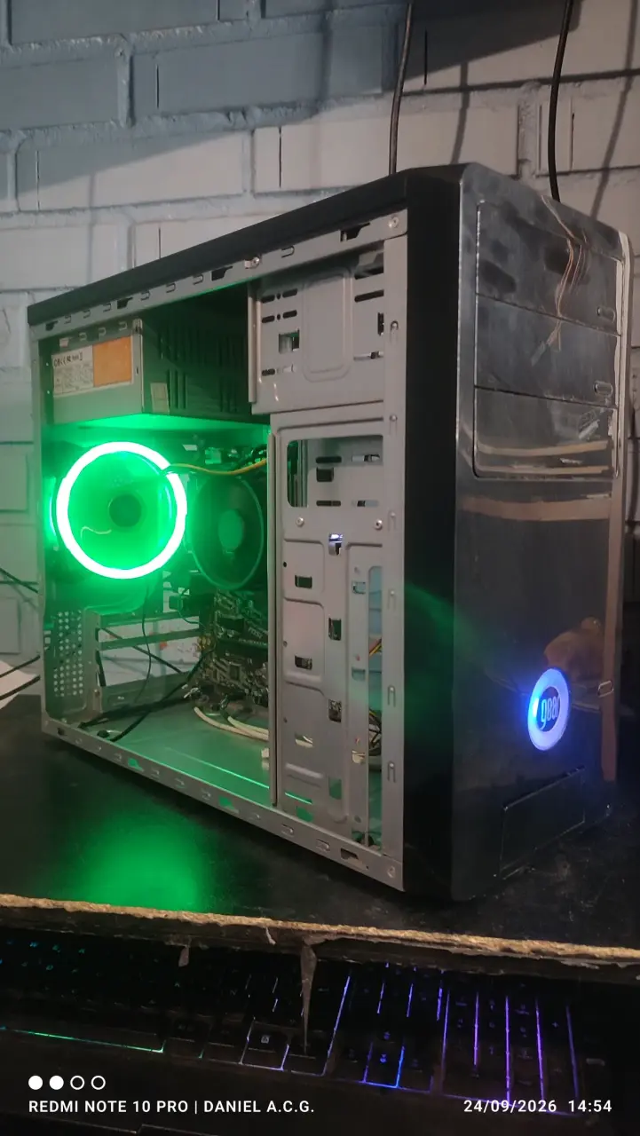 Torre PC athlon 3000g con Vega 3 - 2