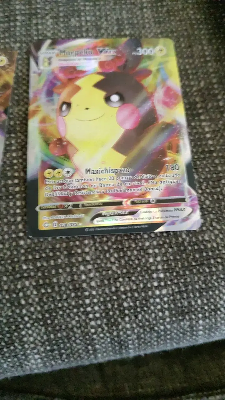Cartas Pokémon VMAX Morpeko y Toxtricity