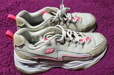 Zapatillas deportivas Skechers blancas y rosadas - miniatura 3