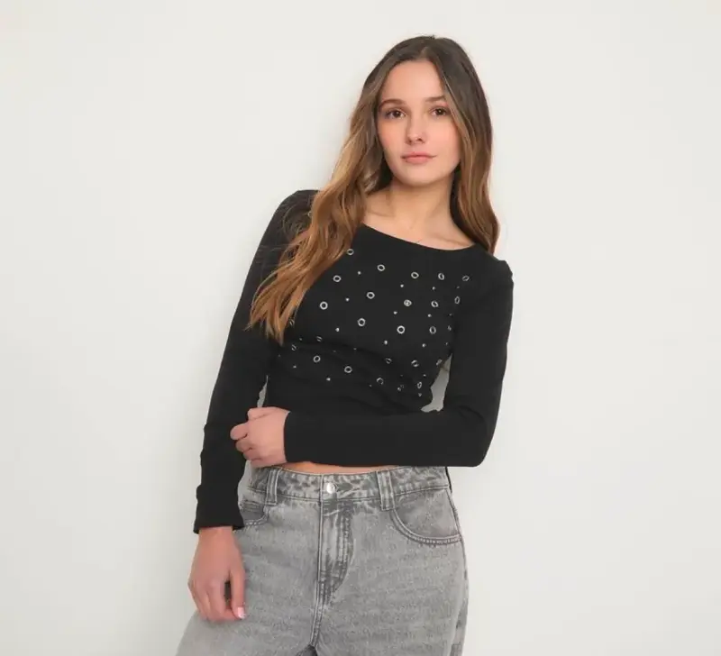 Polera negra con ojales metálicos Sybilla - 1