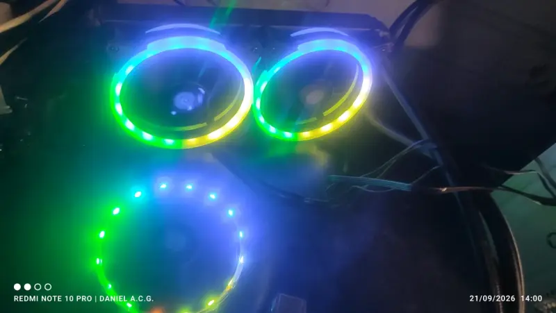 Disipación liquida 240mm con 2 ventiladores rgb - 5