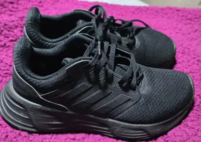 Zapatillas deportivas negras para hombre - miniatura 1