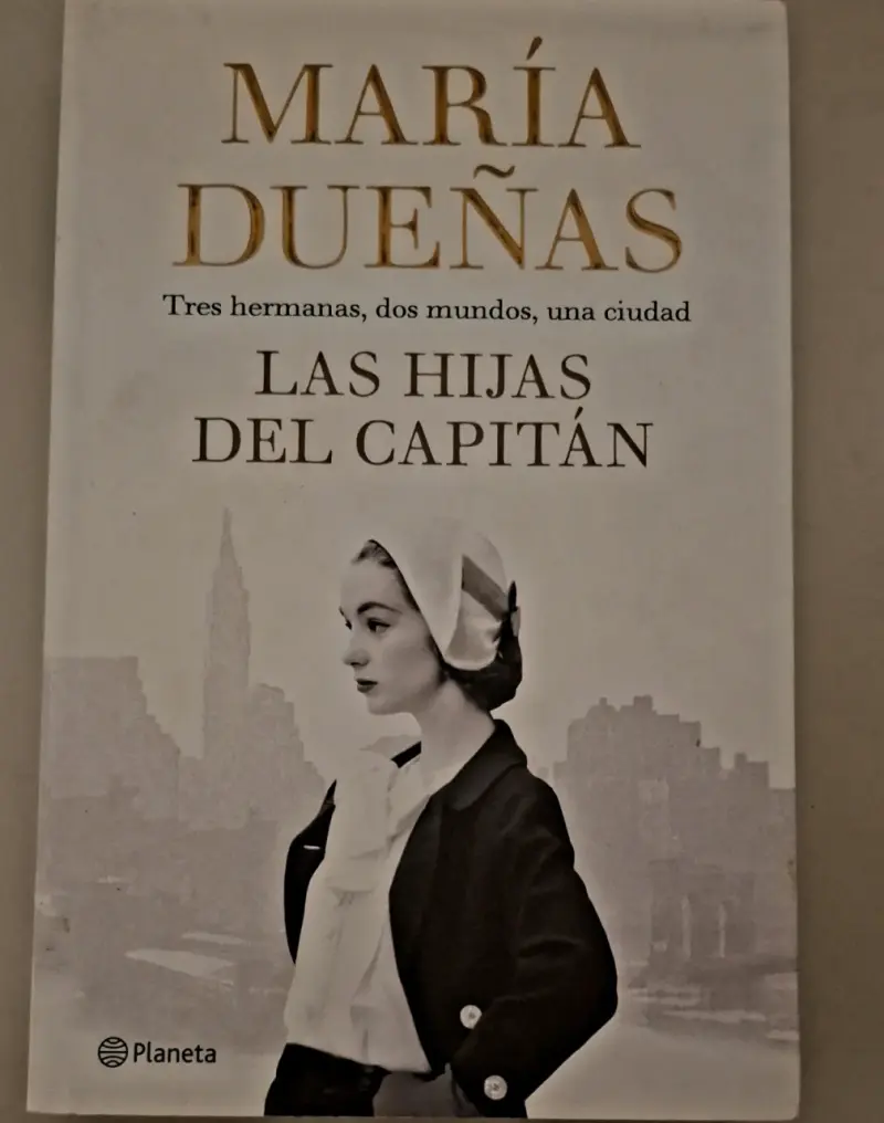 Libro 'Las Hijas del Capitán' de María Dueñas - 1