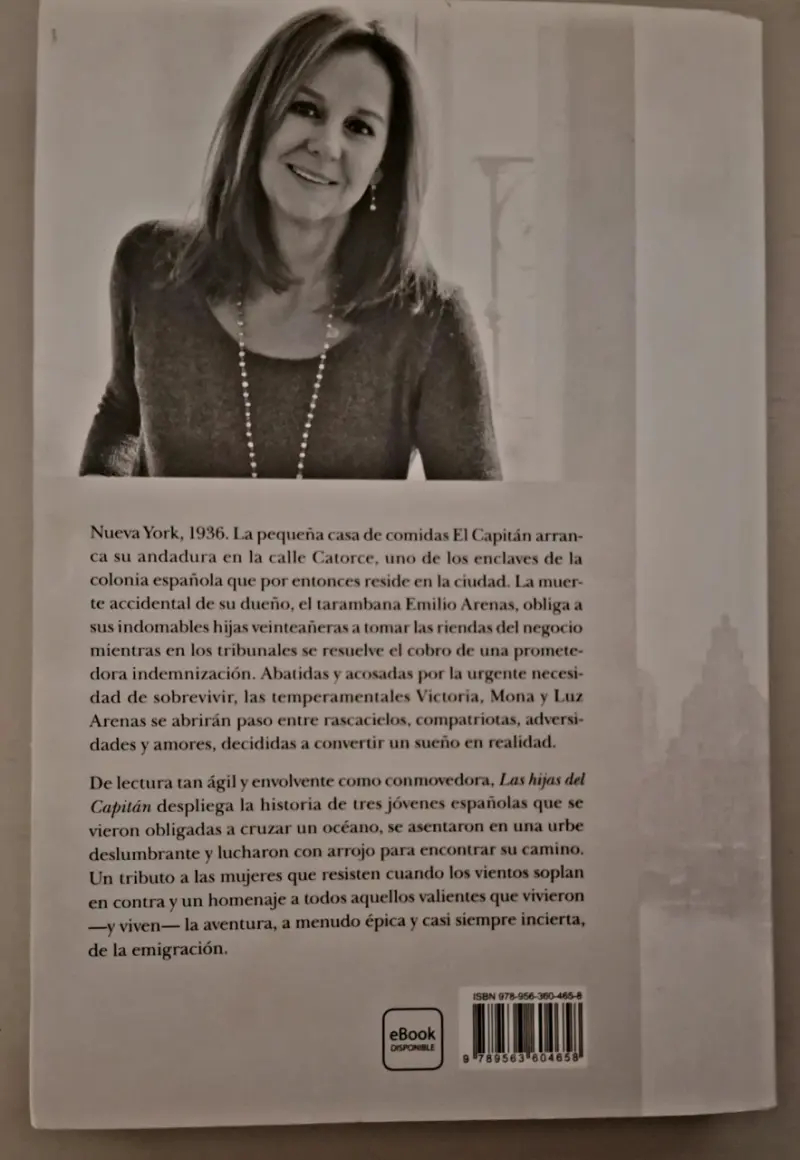 Libro 'Las Hijas del Capitán' de María Dueñas - 2