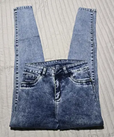 Lote de jeans y pantalones para mujer - miniatura 1
