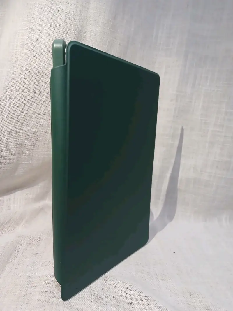 Funda protectora verde para tablet con soporte - 4