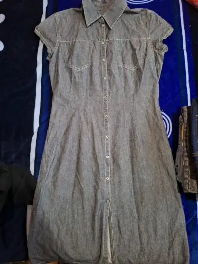 Vestido camisero de mezclilla gris - miniatura 1