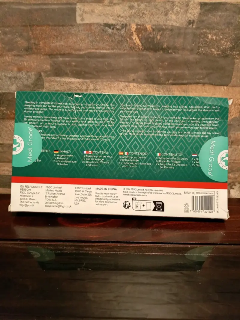 Antifaz para dormir 3D con tapones de oídos - 3