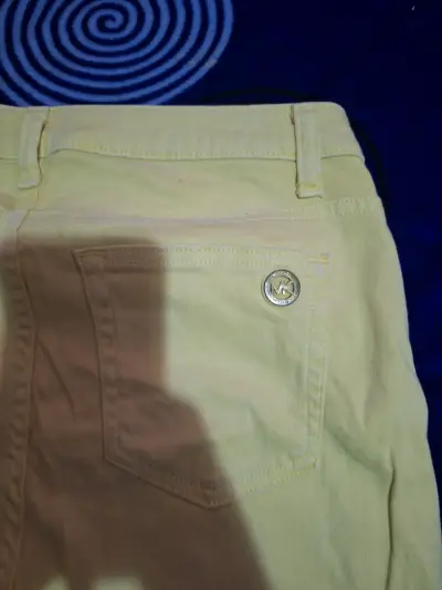 Pantalones amarillos Michael Kors para mujer - miniatura 3