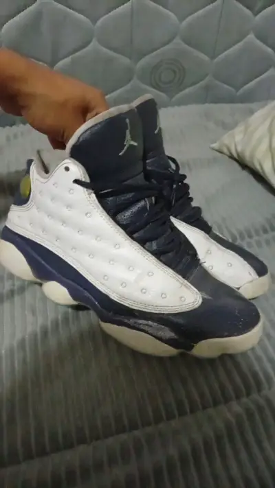 Zapatillas deportivas Air Jordan retro azul y blanco - miniatura 1