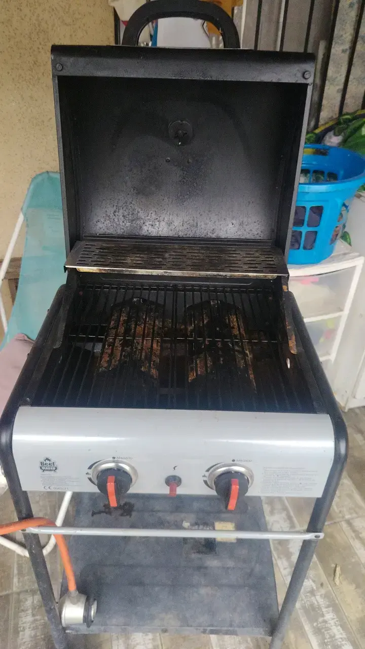 Parrilla a gas Beef Maker con dos quemadores - 2