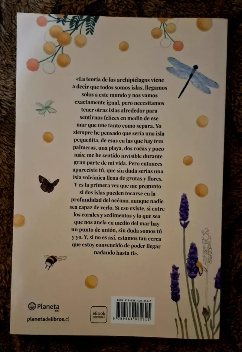 Libro 'La teoría de los archipiélagos' de Alice Kellen - 2