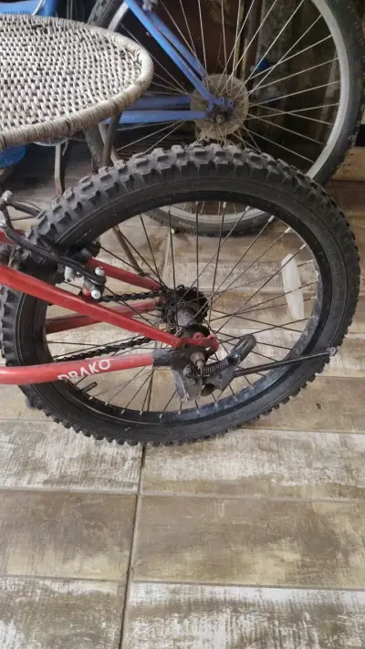 Bicicleta Oxford Draco para niños en buen estado - miniatura 6