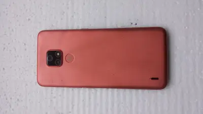 Smartphone Motorola color rojo en buen estado - miniatura 1