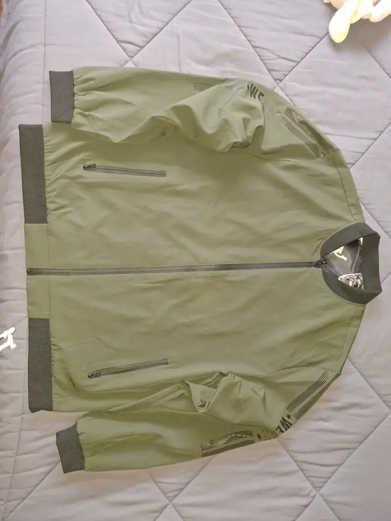 Chaqueta bomber verde para hombre - 2