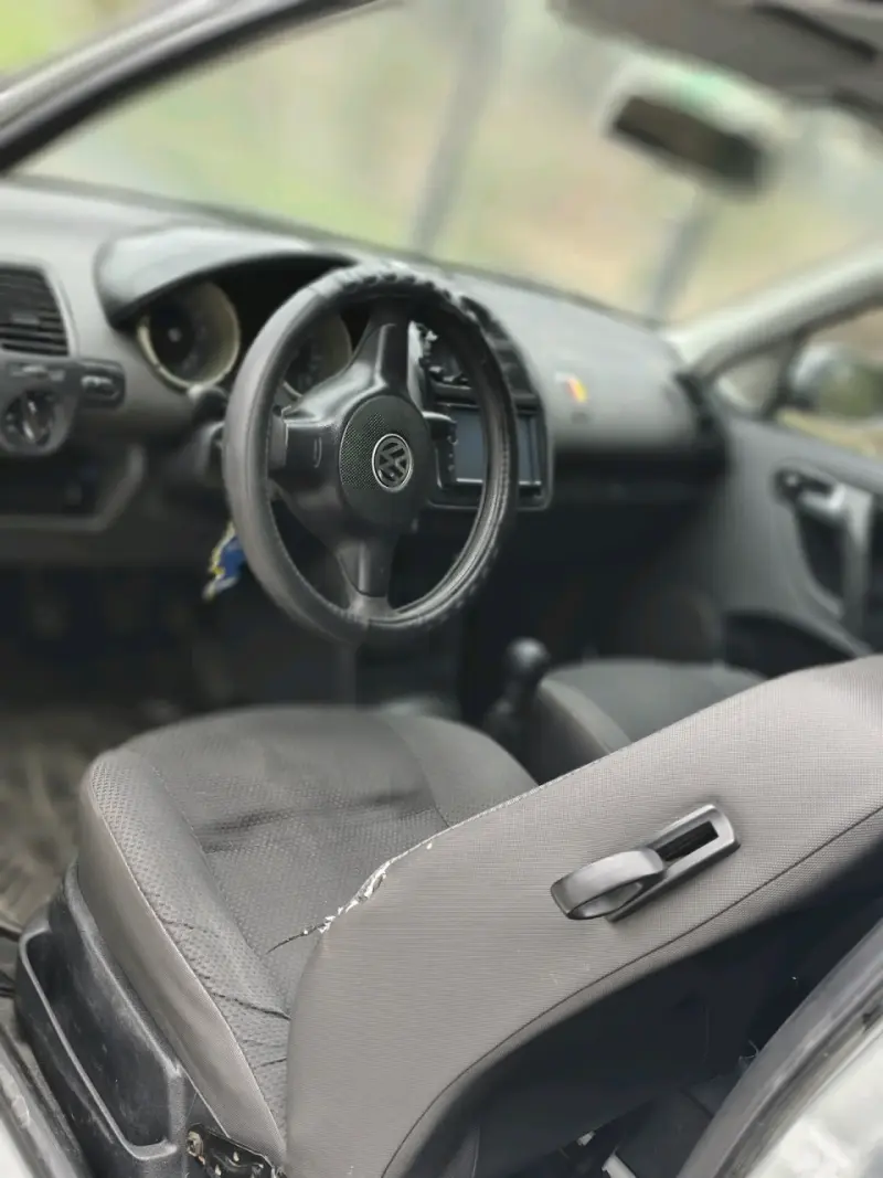 Volkswagen Polo 2002 en buen estado - 2