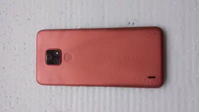 Smartphone Motorola color rojo en buen estado - miniatura 1