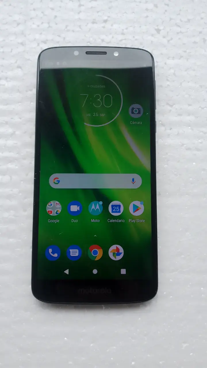 Smartphone Motorola con cámara trasera - 2