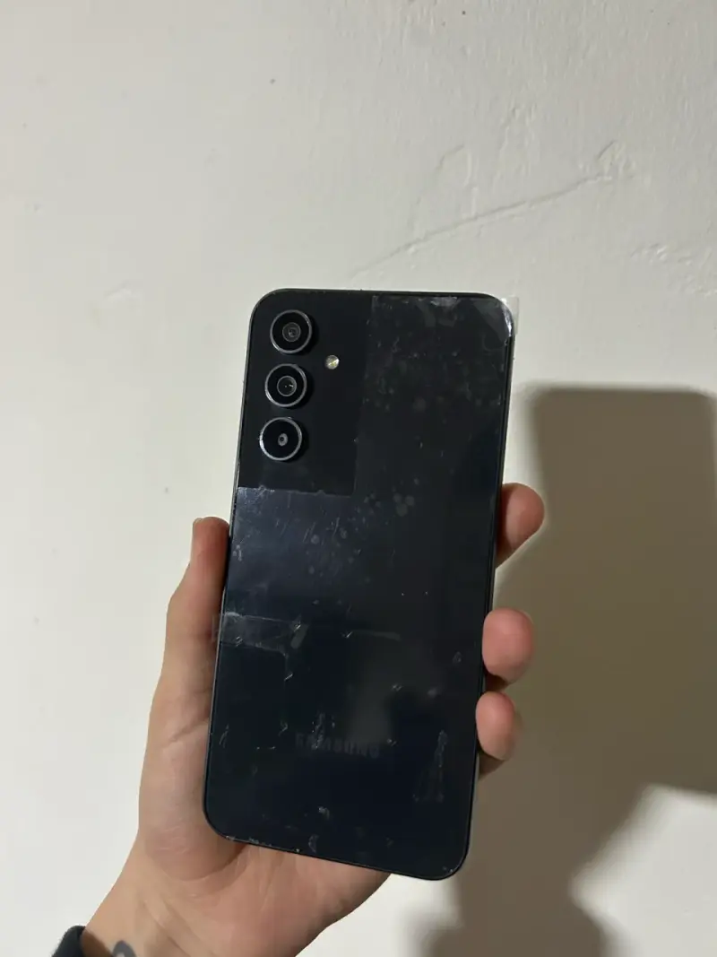 Smartphone Samsung Galaxy A54 en buen estado - 2