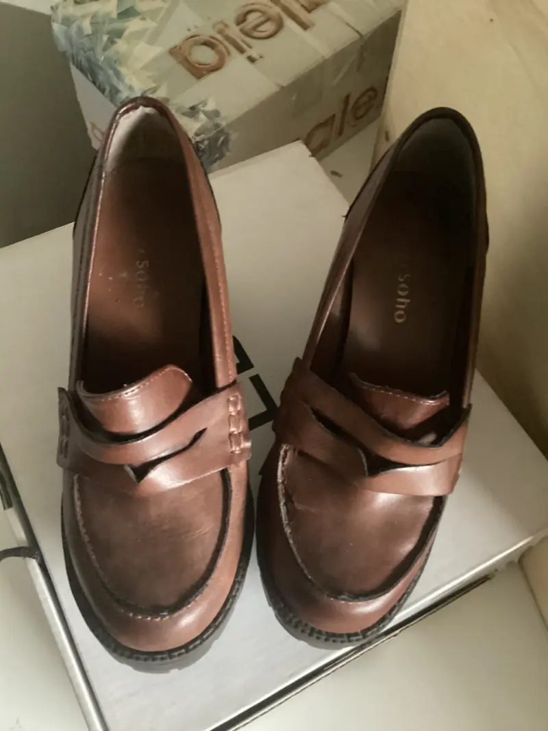 Zapatos de tacón alto marrones para mujer - 2