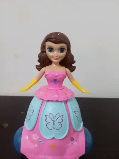 Muñeca Princesa Bailarina con Luces y Música - miniatura 1