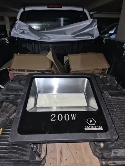 Reflector LED 200W Faretto para exteriores - miniatura 1