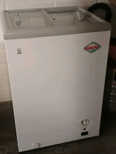 Congelador vertical Magas Pro con tapa de vidrio - miniatura 1