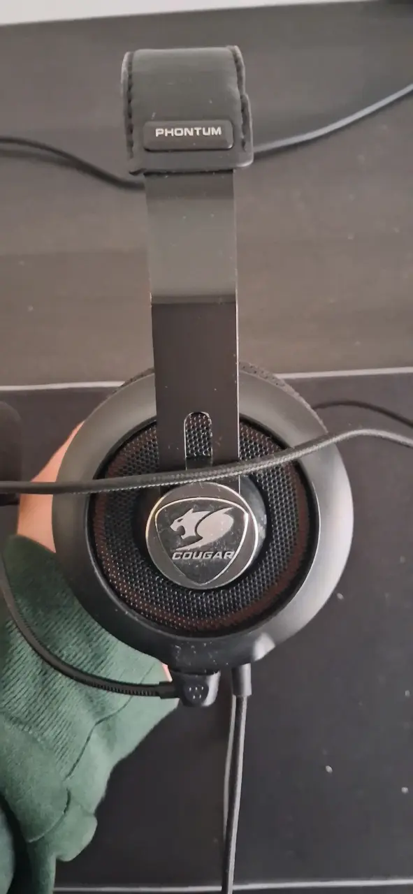 Audífonos gaming con micrófono Marca Cougar - 3