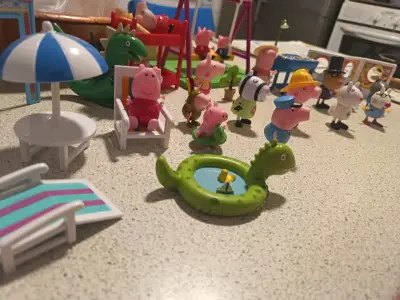 Set juguetes originales de Peppa pig y accesorios - miniatura 2