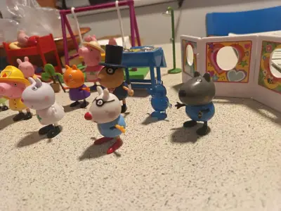 Set juguetes originales de Peppa pig y accesorios - miniatura 5