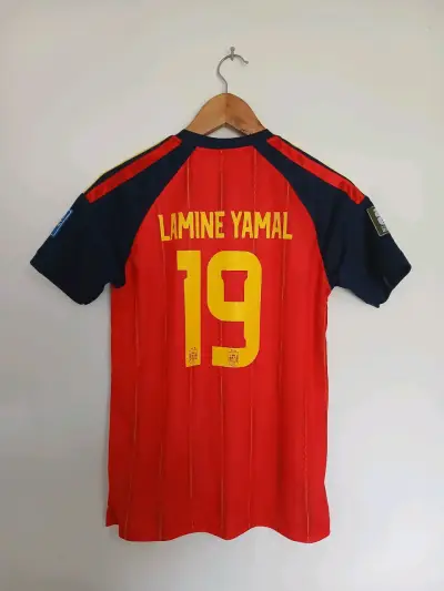 Camiseta de fútbol Lamine Yamal roja - miniatura 1