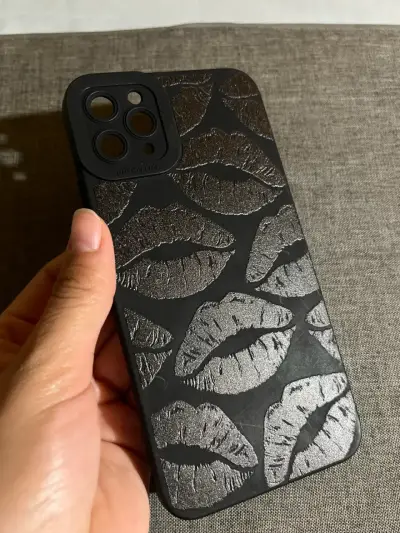 Funda para iPhone 11 Pro Max con diseño de labios - miniatura 2