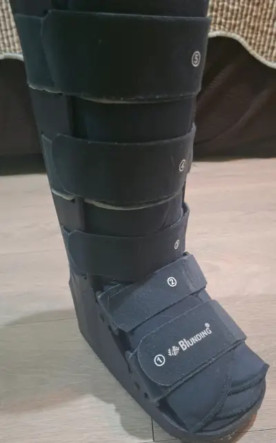 Bota ortopédica Blunding negra ajustable - miniatura 2
