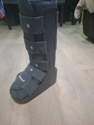 Bota ortopédica Blunding negra ajustable - miniatura 3