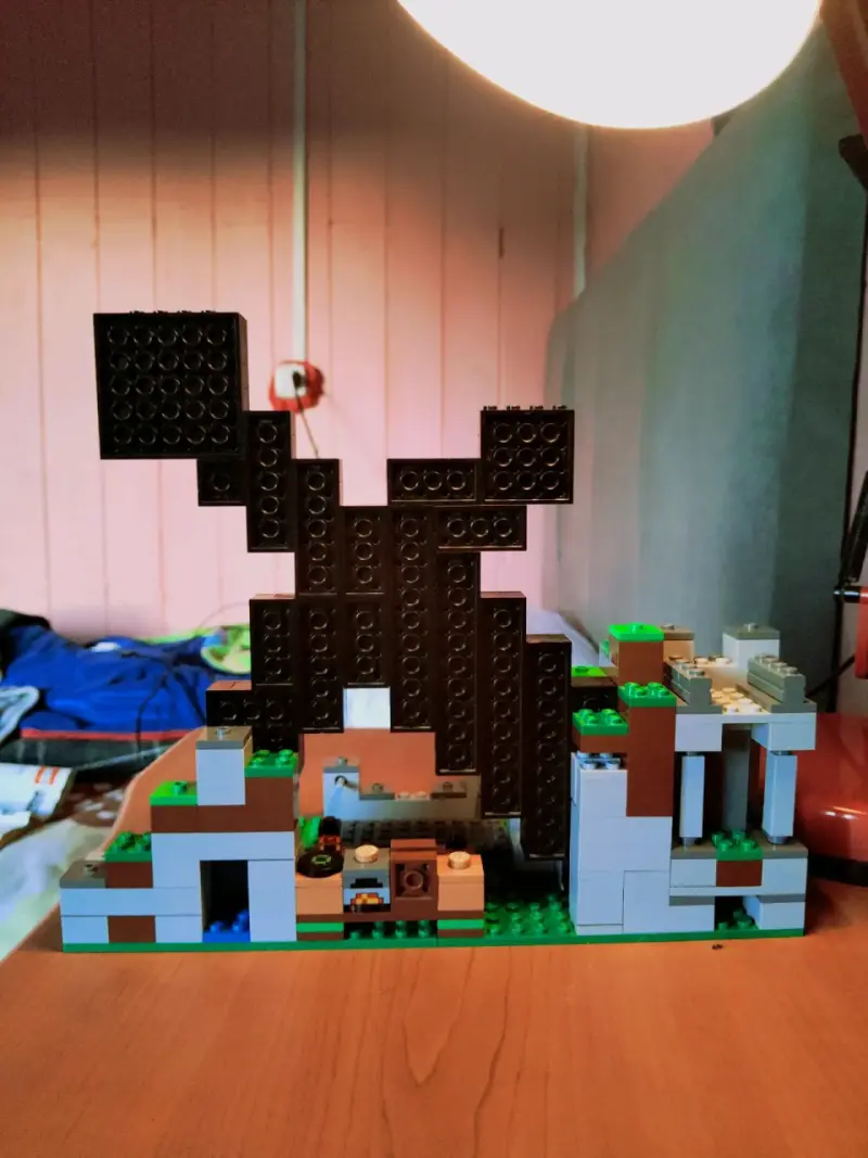 Lego Minecraft The Sword Outpost - 2
