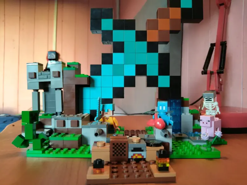 Lego Minecraft The Sword Outpost - 4