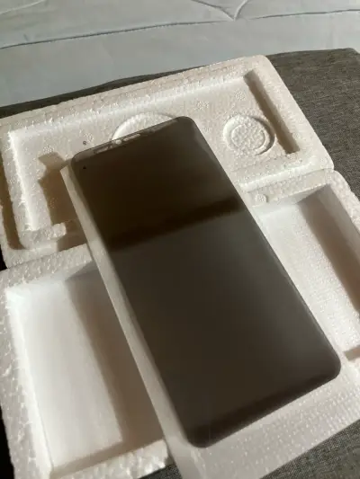 Protector de Pantalla de Vidrio Templado Antiespia - miniatura 1