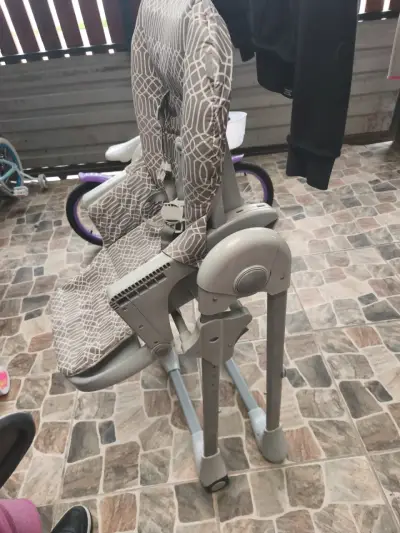 Silla de comer para bebé plegable con bandeja - miniatura 3