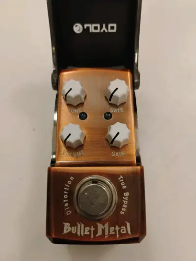 Pedal de distorsión Joyo Bullet Metal para guitar - miniatura 2