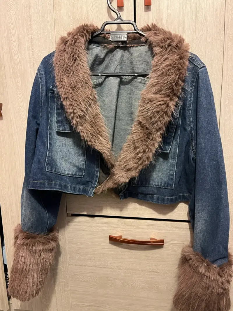 Chaqueta de mezclilla con peluche para mujer - 3