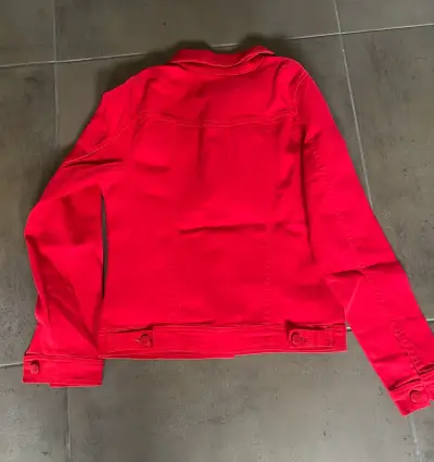 Chaqueta de mezclilla roja para mujer - miniatura 2