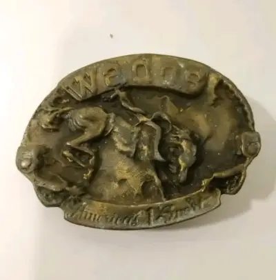 Hebilla de cinturón vintage de bronce - miniatura 1