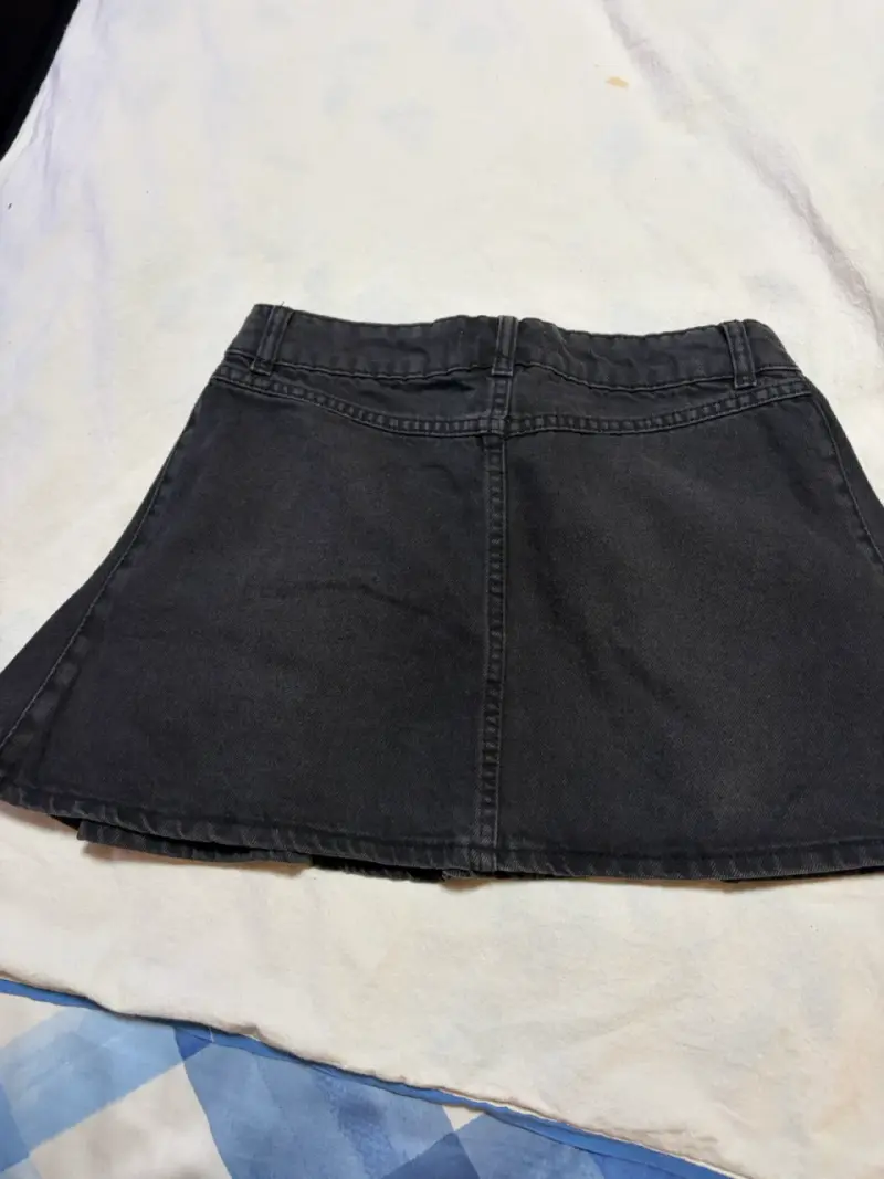 Falda corta negra de mezclilla para mujer - 2