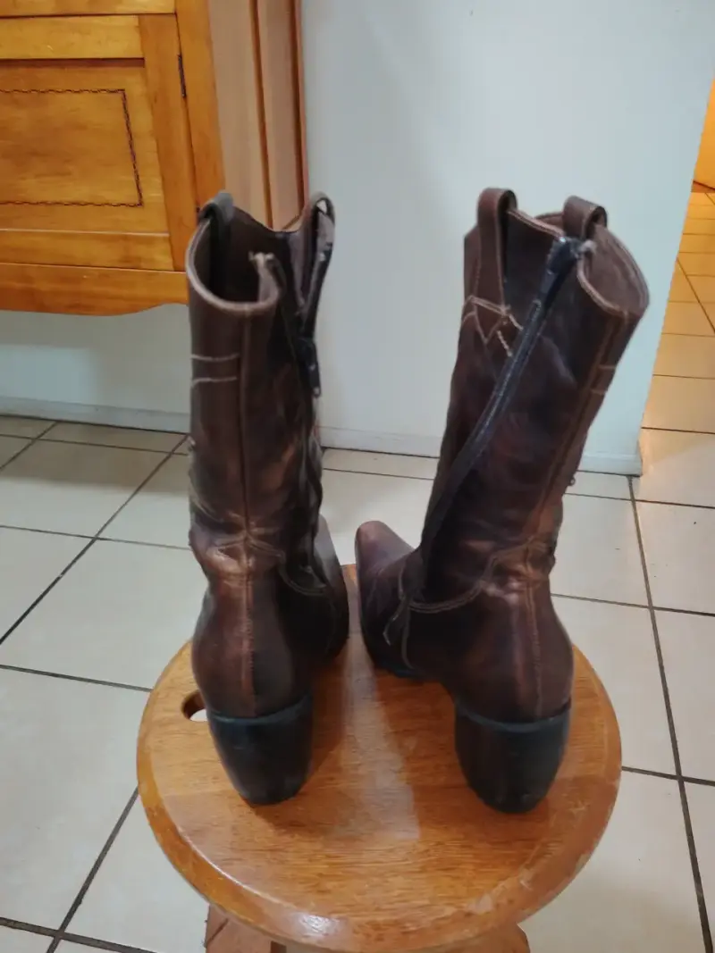 Botas vaqueras de cuero marrón para mujer - 2