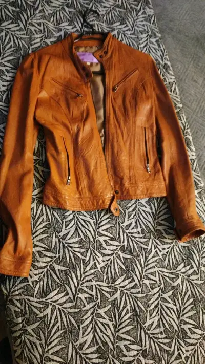 Chaqueta de cuero marrón para mujer - miniatura 1