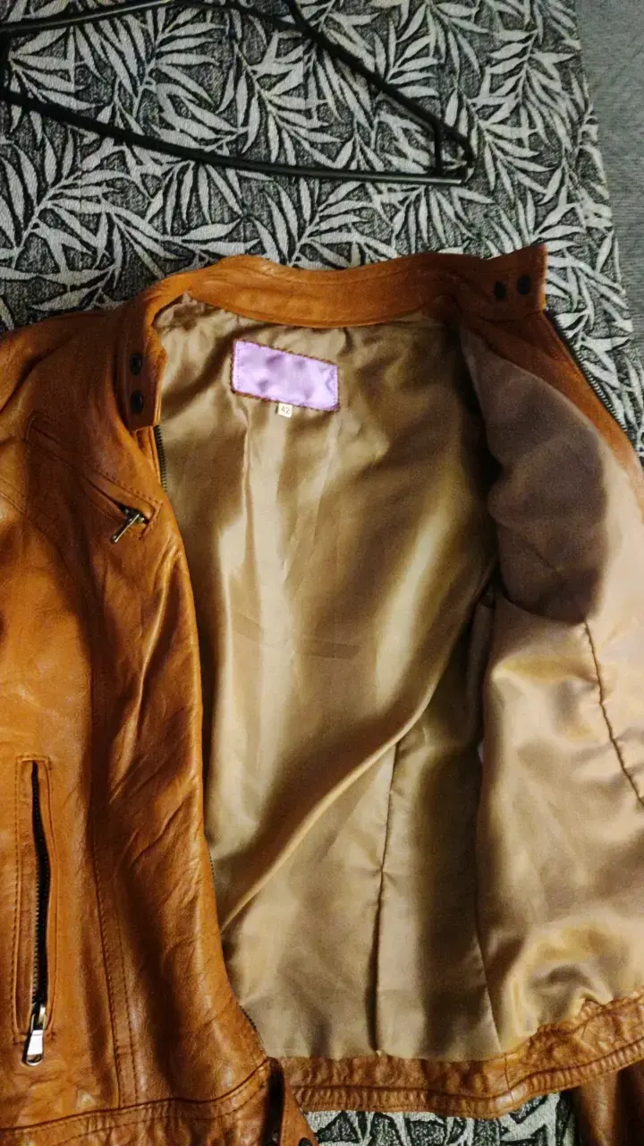 Chaqueta de cuero marrón para mujer - 2