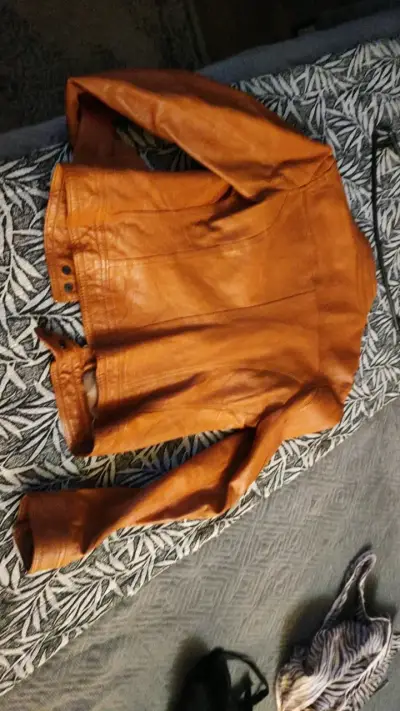 Chaqueta de cuero marrón para mujer - miniatura 5